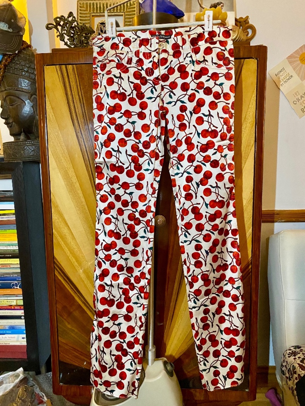 Like New Dolce & Gabbana Italy White Silk Cherry Print Straight Leg Pants IT40 4